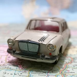 Vintage MG 1100 Rally, 1:43 Scale model in Mint condition, Tekno 832, Made in Denmark 1964