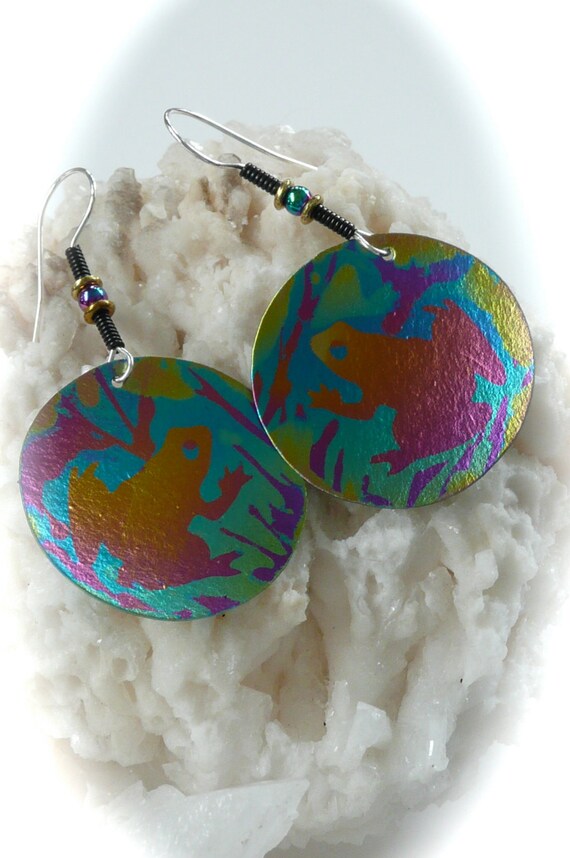 Items similar to Frog jewelry, Niobium frogs, metal handmade jewelry