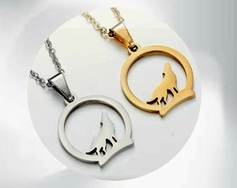 Wolf necklace, gift jewelry.Natural colors, silver, nature gifts animals, boho, wolf jewelry, minimalist, small dainty jewelry. Holiday gift