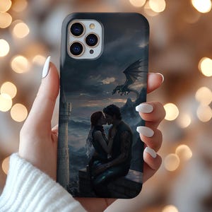 Fourth Wing Phone Case | Violet and Xaden Kiss Sunset Scene | Romantic Fantasy Phone Cover | Tairn Dragon Twilight | Empyrean Book Gift
