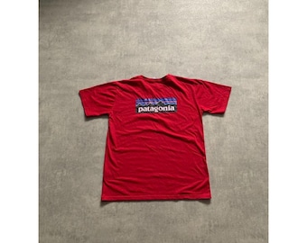 Camiseta Patagonia para hombre talla M-L roja