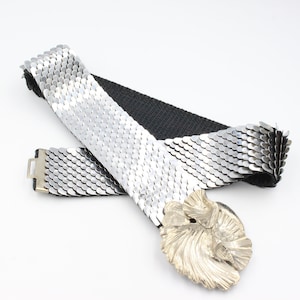 Accessocraft Stretch Elastic Belt Silver Tone Metal Scales with Seashell Buckle