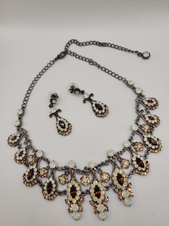 Stunning Statement Piece Yellow Crystal Faux Ambe… - image 6