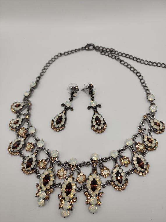 Stunning Statement Piece Yellow Crystal Faux Ambe… - image 2