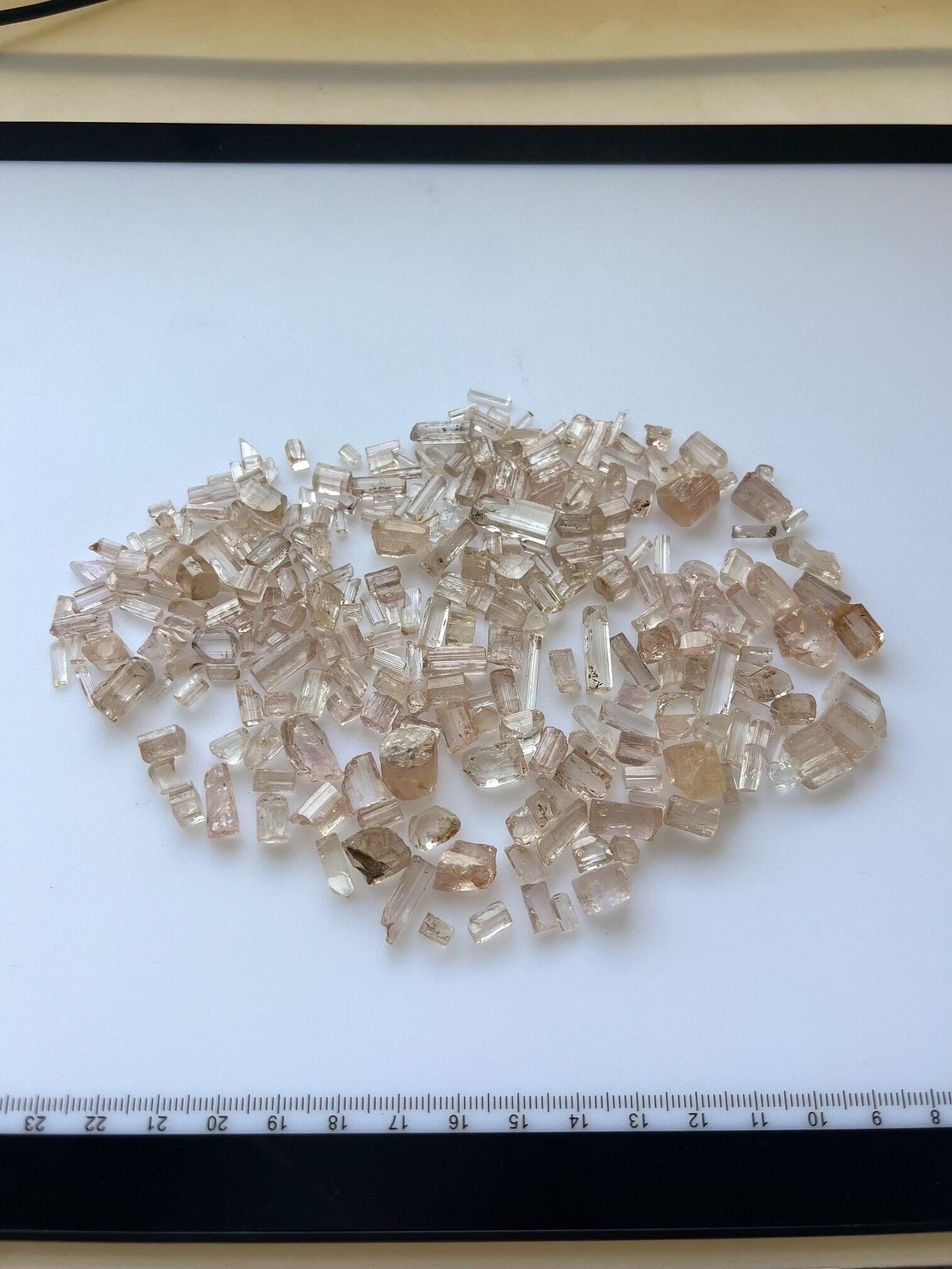 高品質ピンクインペリアルトパーズ原石、カトラン（パキスタン