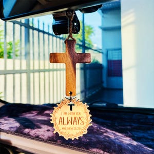 Adorno colgante de cruz para coche personalizado: regalo cristiano para espejo retrovisor, decoración con versículo bíblico personalizado