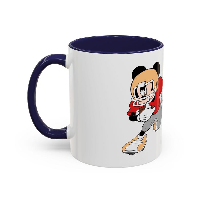 Taza con diseño de Mickey Mouse jugando al fútbol / Taza de café decorativa de 11 oz y 15 oz imagen 9