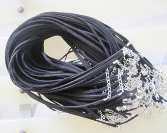 Venta --- 100 Uds. Cordones de collar de cuero de ante negro ajustables de 18-20 pulgadas de 2,5x1,5mm con cierres de langosta y extensor de 2 pulgadas