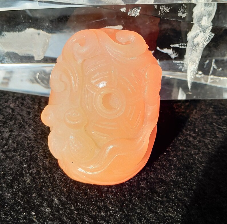 Carved Natural pink jade pendant Head Gemstone Bead Fish goldfish flower jade Cabochon bead oval Huanglong jade amulet pendant Link