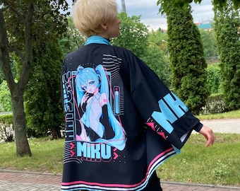 Vocaloid Haori Jacket – Black Pink & Blue Kimono with Hatsune-Inspired Design | Kawaii Otaku Streetwear | Unisex Anime Cloak