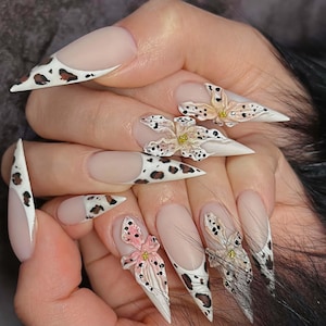 Wedding nails ,3D Lemon Handmade Press on nails ,Stiletto Press On Nails, 3D Gel flower, ombre white color , Stiletto nails ,Dreamy flower