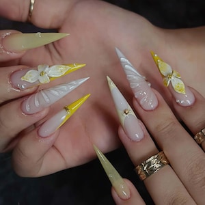 Wedding nails ,3D Lemon Handmade Press on nails ,Stiletto Press On Nails, 3D Gel flower, ombre white color ,Stiletto nails ,Dreamy flower