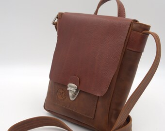 Men's messenger bag in  vintage style leather ,named Jazz