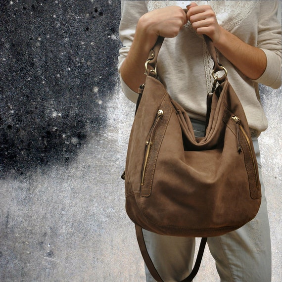 Items similar to Women's Leather shoulder bag, messenger , in brown ...