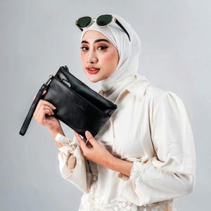Bolso de mano de piel para mujer: Cartera de piel auténtica personalizada con nombre grabado.