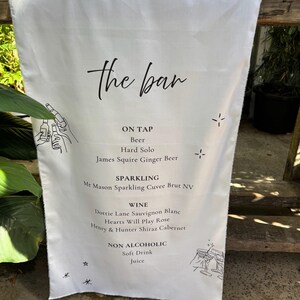 Plaque en tissu imprimée pour bar, menu cocktail personnalisé mariage EVJF, anniversaire poules, liste de boissons