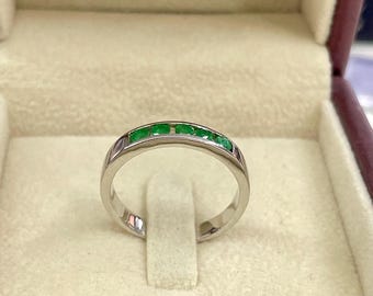 Ring silver925 studded with 5pc Natural Emerald Round