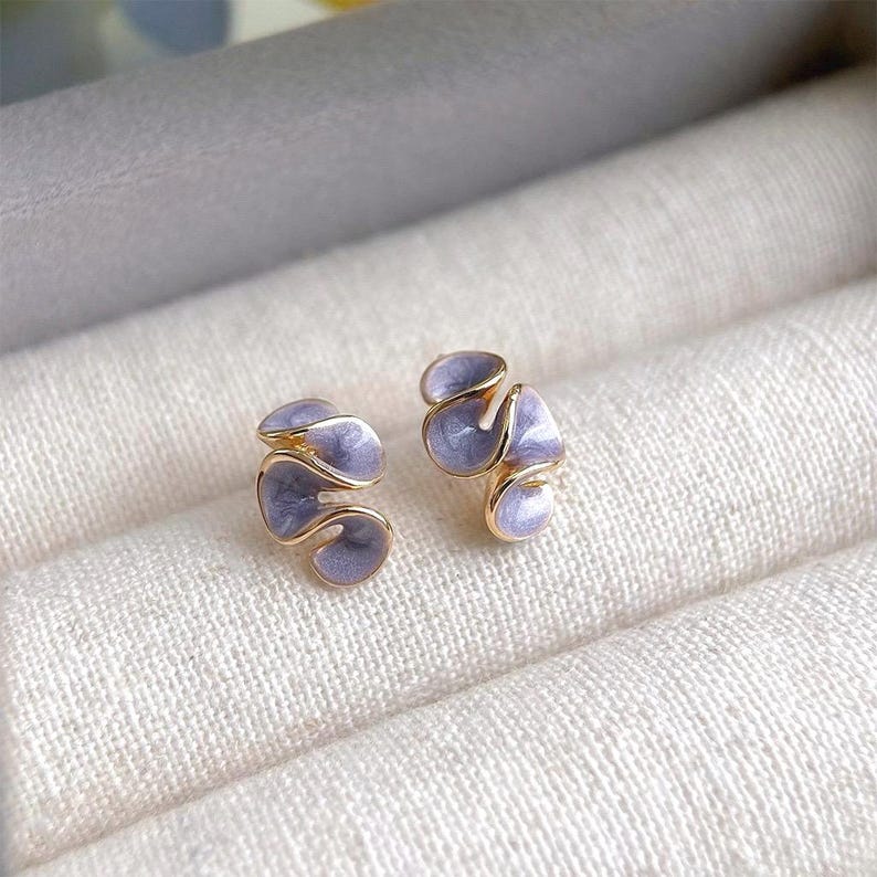 Lilac & Ivory Flower Stud Earrings, Minimal Gold Organic Earrings, Soft Purple Enamel Studs, Dainty Floral Earrings, Gift for Her image 2