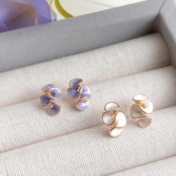 Lilac & Ivory Flower Stud Earrings, Minimal Gold Organic Earrings, Soft Purple Enamel Studs, Dainty Floral Earrings, Gift for Her
