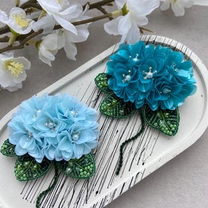 Blue hydrangea flowers brooch, embroidered flower, flower beaded brooch, beaded brooch, brooch pin flowers, pink flower brooch, flower pin