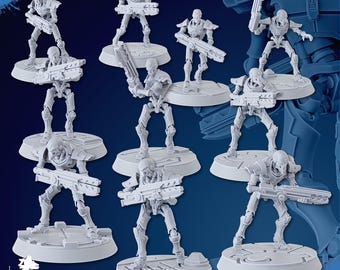 Puede incluir: Varias figuras blancas de robots futuristas, cada una sobre una base. Los robots están armados y miden aproximadamente 3,2 cm de alto y ancho. El texto "CHAMAKO PATREON" y "SUPPORTS READY" es visible.