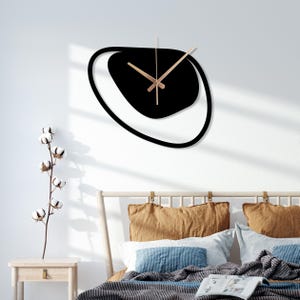 Minimal wall clock design