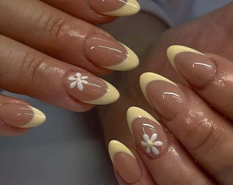 Floral nails ,French Nails,hand painted nail,custom press on nails,3D Nails,Almond Nails,Acrylic Nails,Minimalist nails,Girl gift