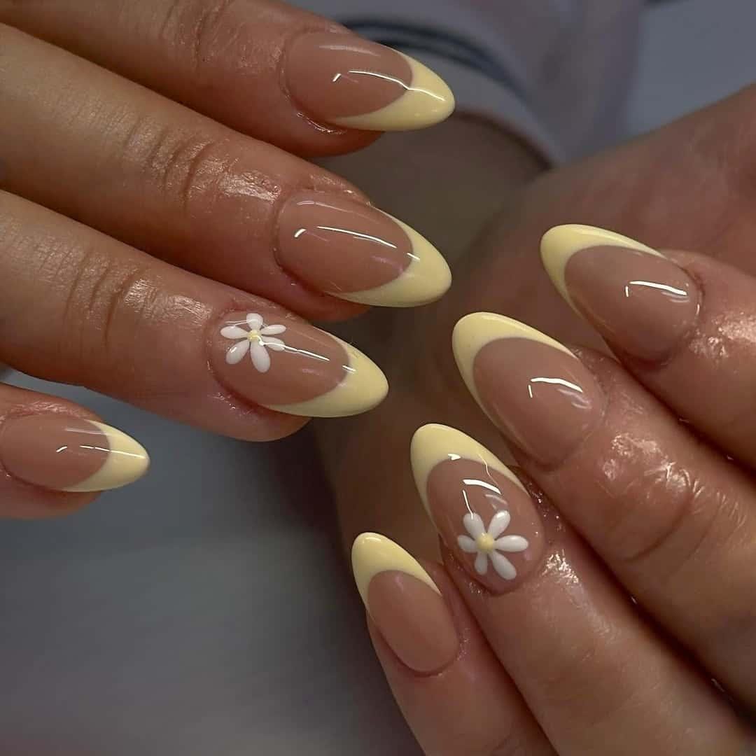 Floral nails ,French Nails,hand painted nail,custom press on nails,3D Nails,Almond Nails,Acrylic Nails,Minimalist nails,Girl gift