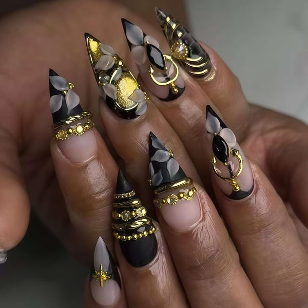 Custom Press on Nails,Christmas Golden White Flower Nails,French Nails,Square Nails,Hand Painted nail,3D Nails,Acrylic Nails ,Birthday Gift