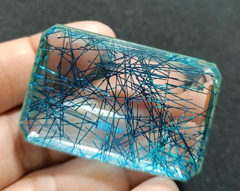 ブルールチルクォーツの水晶ポイント：希少なブルータラフリーフォーム