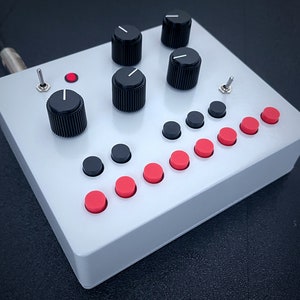 8-Bit Power Synthesizer