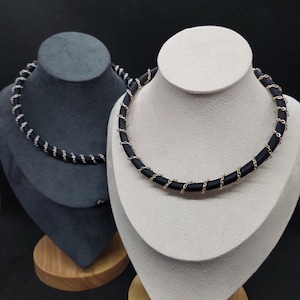 Schwarze Upcycling Halskette / Choker schlicht schick mit silberner / golden Kette umwickelt - Gothic Jewelry, Everyday Jewelry [sabotasche]