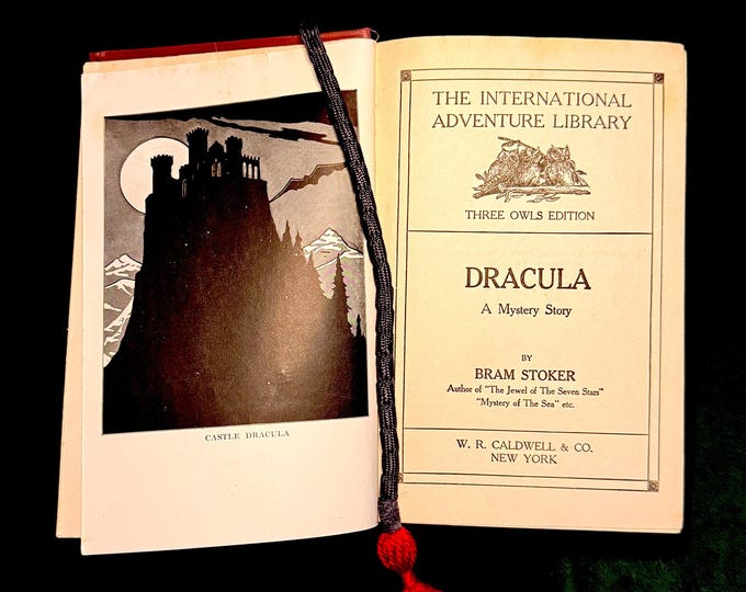 DRACULA By Bram Stoker (c. 1910) | International Adventure Library – Three Owls Edition | W. R. Caldwell & Co., New York
