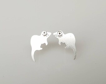Pendientes de plata con forma de nutria de la serie Mini Zoo