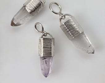 Colgante envuelto en plata con piedra de cuarzo natural CRYSTAL