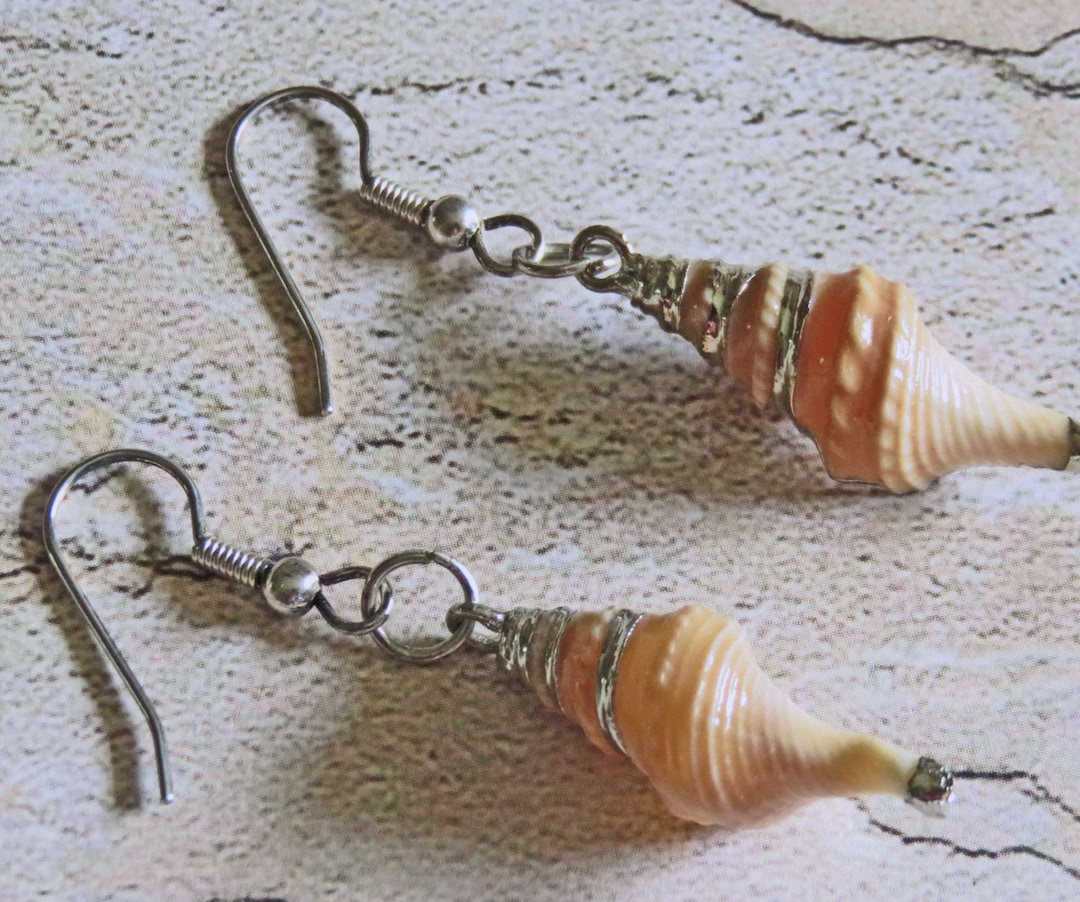 Turid Sea Shell Beige and Silver Electroplate Earrings Pierced Dangle ...