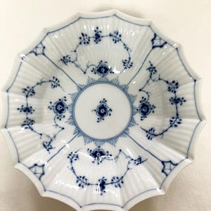 Royal Copenhagen Blue Fluted Plain Pickle, Salad Bowl