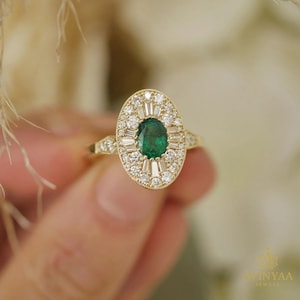1.6 CT Oval Emerald Halo Ring | Baguette and Round Diamond Gold Ring | Art Deco Vintage Engagement Ring for Her