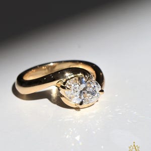 1.8 CT Round Cut Moissanite Solitaire Ring | 18K Yellow Gold Wave Band Ring | Modern Sculptural Engagement Ring for Her