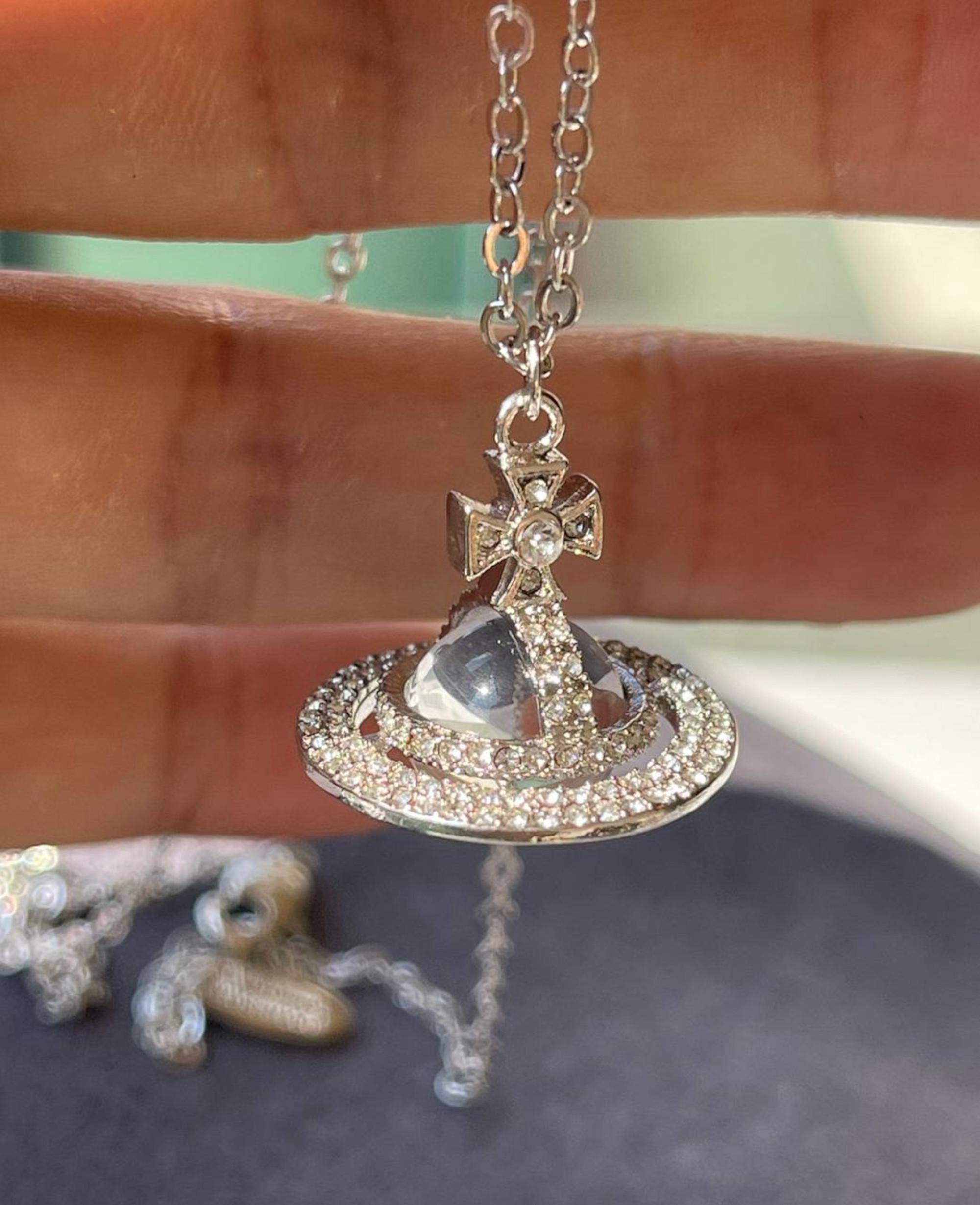 ネックレス・ペンダント Vivienne Westwood  Pendant Necklace P347 Vivienne Westwood Pendant - Etsy