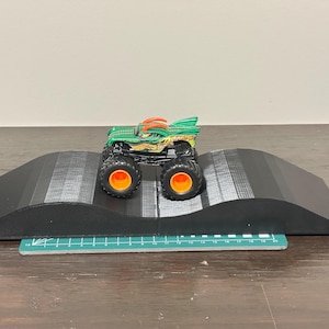 2 rampes à ondes magnétiques - Rampe de Monster Truck imprimée en 3D - PETG durable (échelle 1:64)