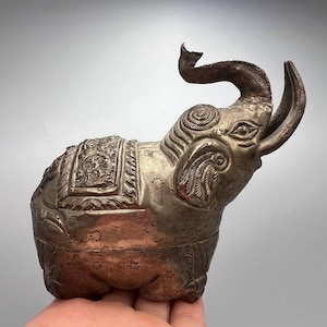 Antique Khmer Silver Elephant Figure Betel Nut Box Cambodian Handcrafted Vintage