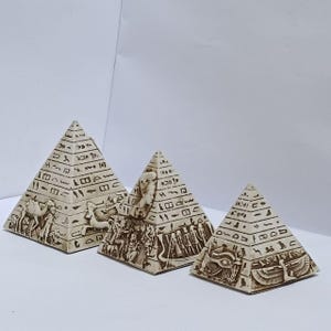 Ägyptische Pyramide Statue Souvenir, Hieroglyphen Design, Geschenk im alten Stil