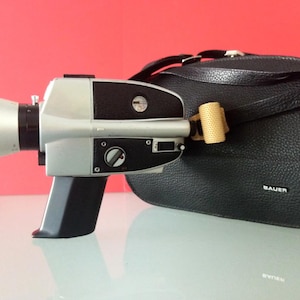 Design vintage // Bauer C Royal. 10-Zoom. Caméra Super 8 / Bon état.