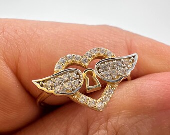 14K Solid Gold Heart & Wings Ring, Italian Gold Keyhole Jewelry, Unique Lock and Key Ring, Romantic Angel Wing Band Size 7, Fine Gift for He