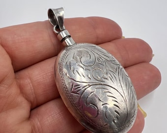 Vintage Sterling Silver Perfume Bottle Necklace, Hand Engraved Floral Flask Pendant, Victorian Style Scent Bottle, 925 Silver Keepsake