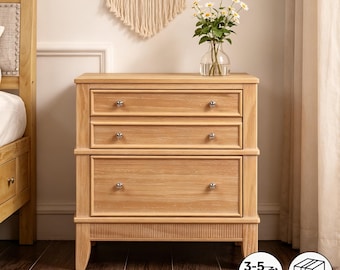 Cómoda de madera natural de 3 cajones, mesita de noche de roble claro, cajonera de estilo rústico.