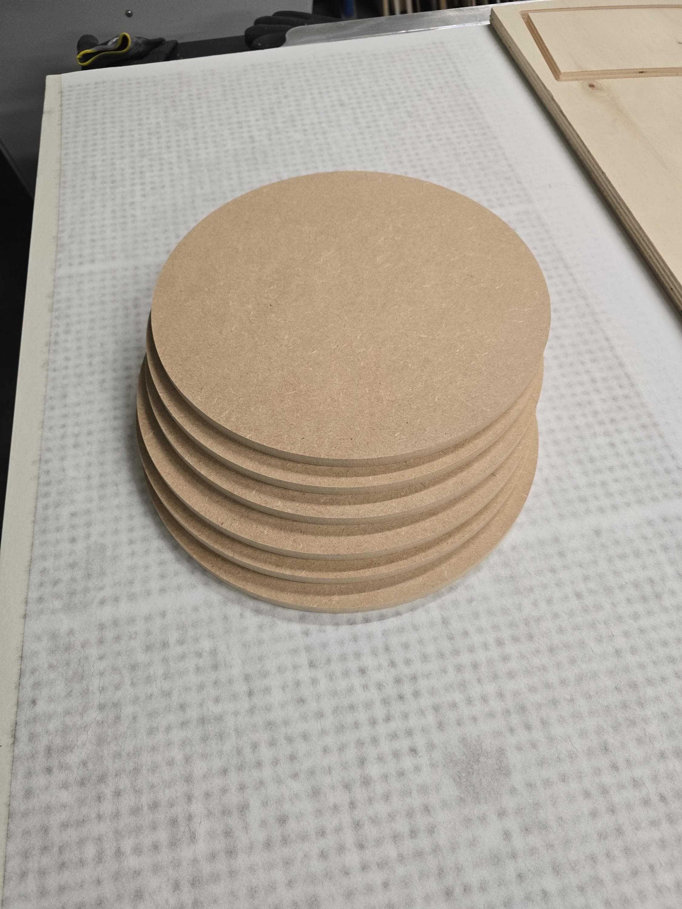 CHAKS Rindenscheiben Holzscheiben Set 17cm Durchmesser CHAKS Rindenscheiben Holzscheiben Set 17cm Durchmesser