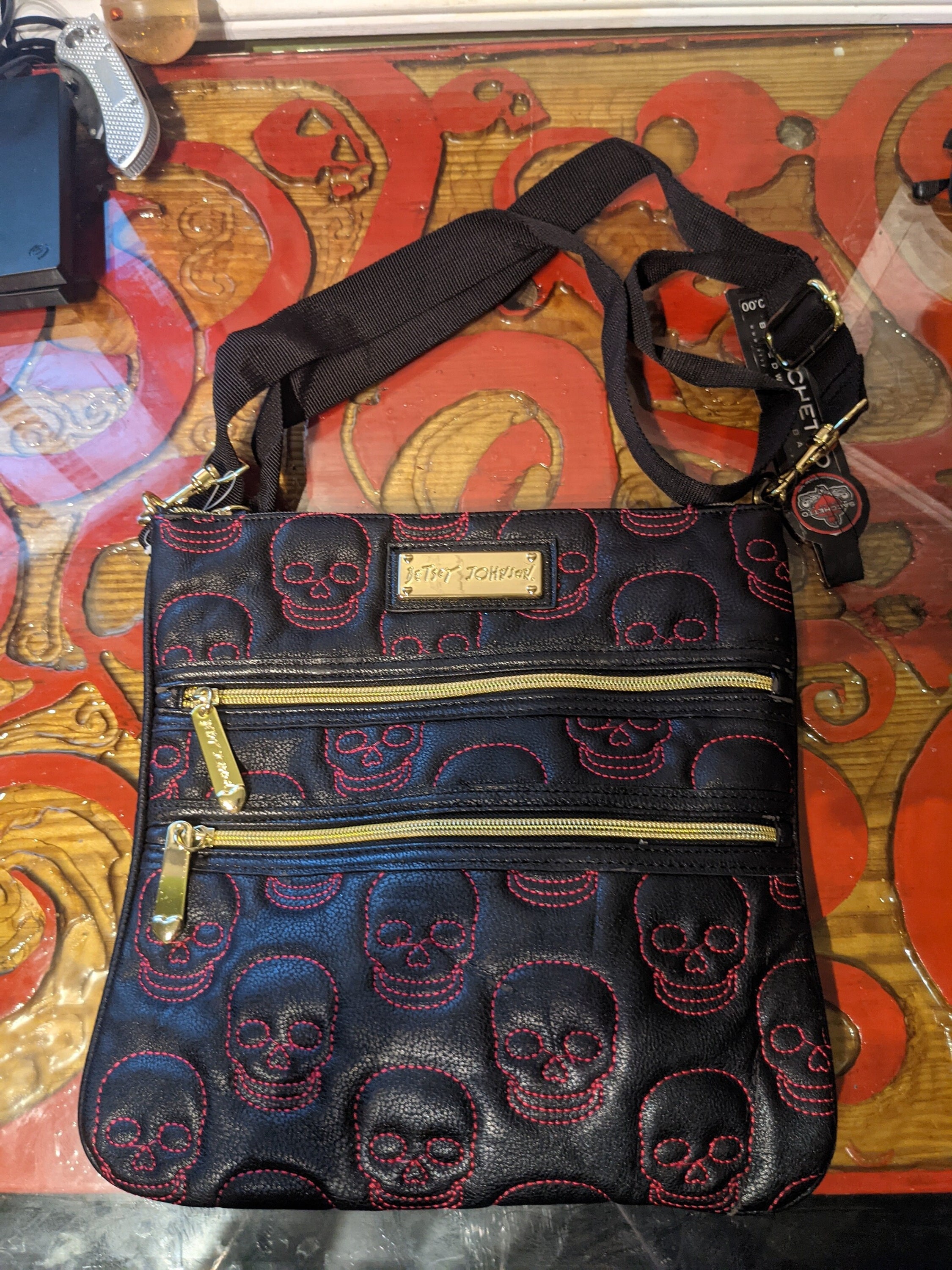 Betsey johnson skull crossbody new arrivals