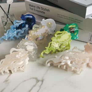 Shark Ocean Sea Creature Fun Creative Cute Hair Claw Clip, Jellyfish Hair Clips, Ponytail Hair Claw Gift, Fashion Claw Clip, Gift for Her